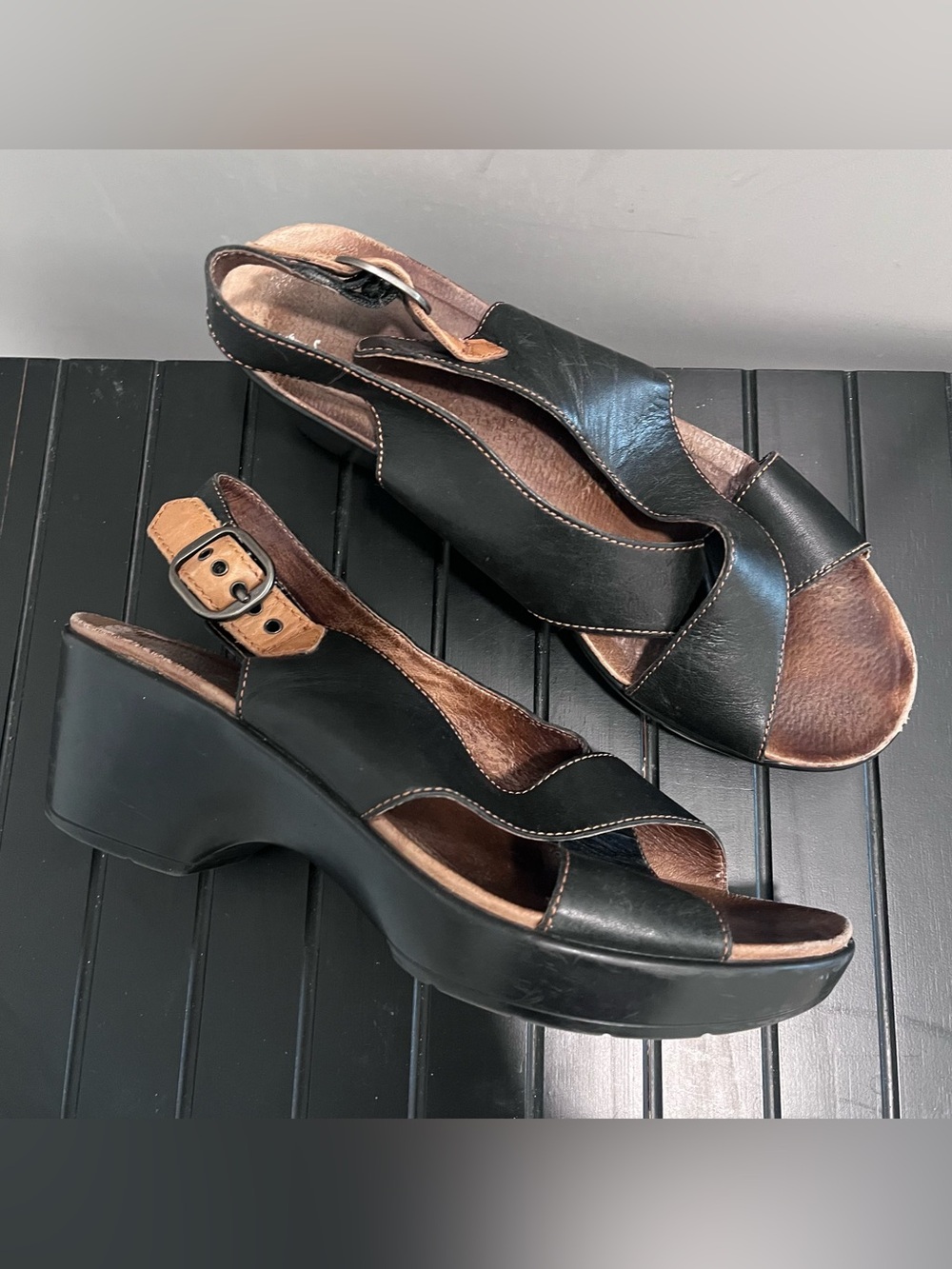 Dansko Jacinda Black Tan Slingback Leather Criss Cross Strap Sandals Size 41